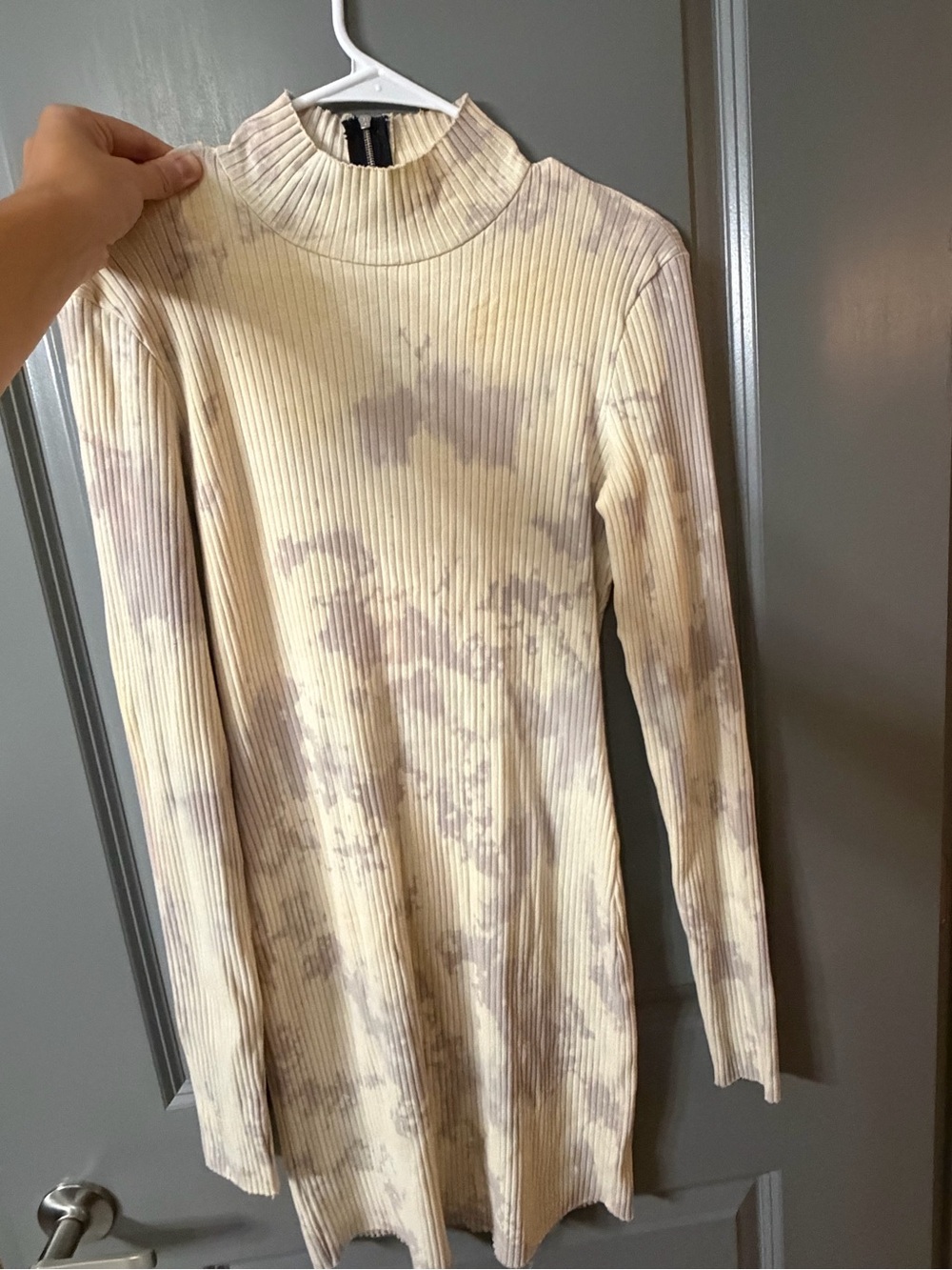 Cotton Citizen Ribbed Mock-Neck Tunic in Cream and Gray Tie-Dye